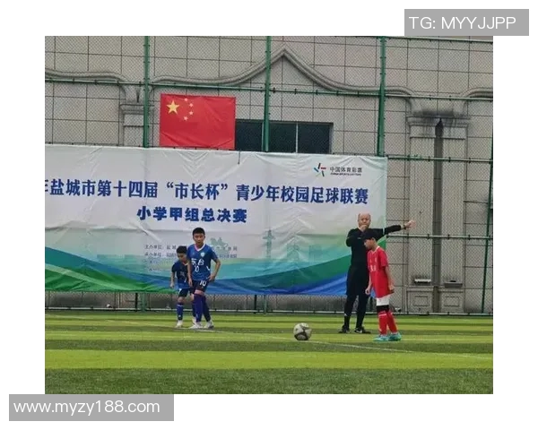 小学足球联赛精彩纷呈小选手们展现球技与团队精神的盛会